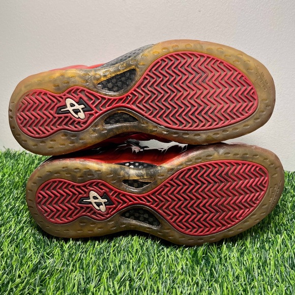 Nike Air Foamposite One Metallic Red 2012 - Picture 7 of 10